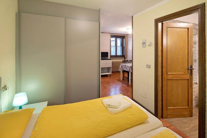 Hel studio-lejlighed, Studio Apartment 'Baite Costaccia Appartamento 2' with Mountain View, Balcony and Wi-Fi in Livigno, Stilfser Joch National Park