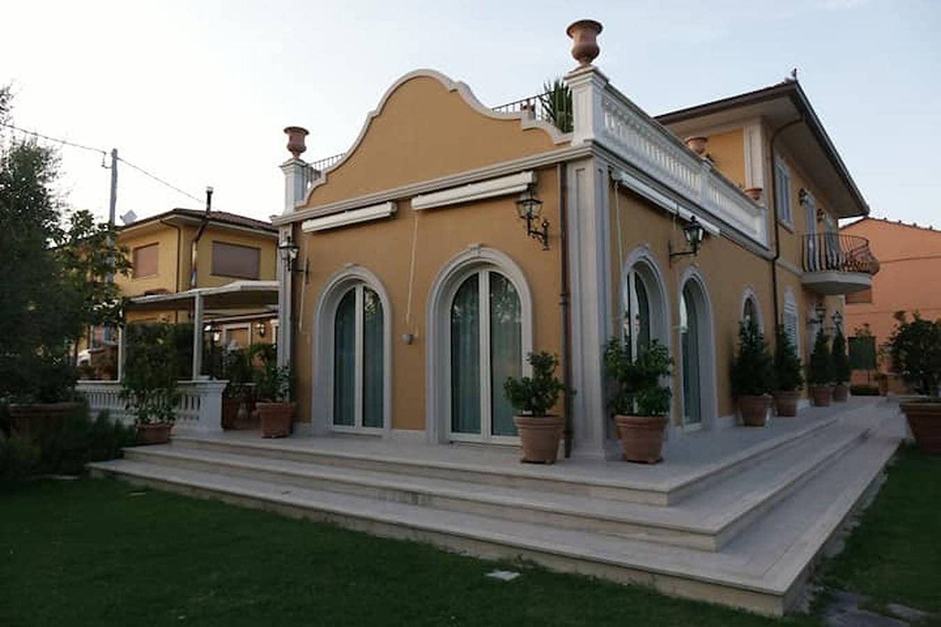 Entire apartment, Apartment 'Manuela' with Shared Pool, Wi-Fi and Air Conditioning in Altopascio, Lucca Province