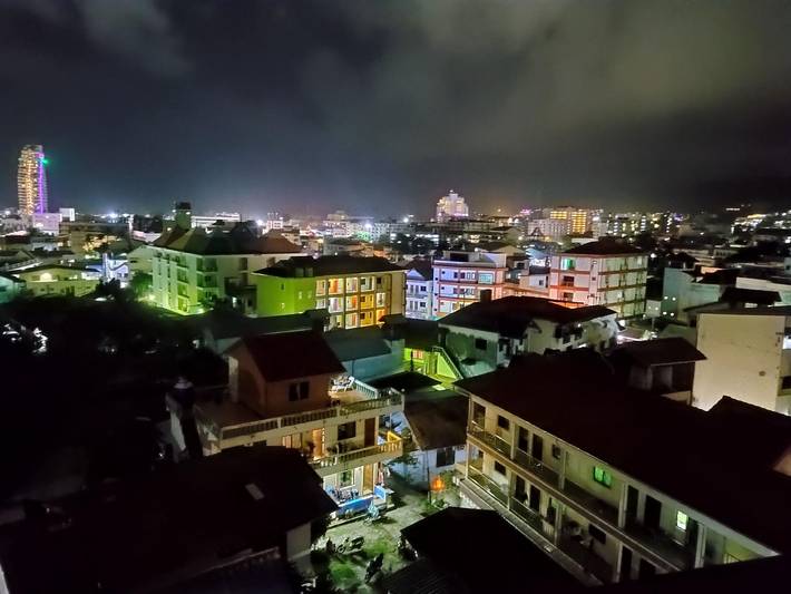 Holiday letting for 4 people, with terrace in Patong Beach