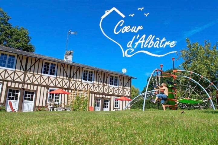 Location de vacances pour 6 personnes, avec Terrasse ainsi que Jardin et Vue à Saint-Riquier-ès-Plains
