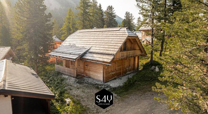 Hütte für 8 Personen, mit Balkon und Terrasse sowie Garten und Ausblick in Turrach