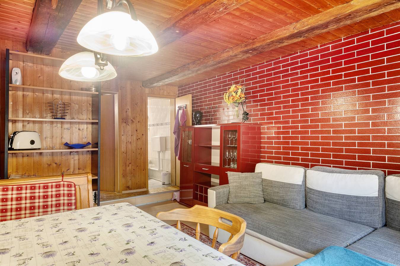 Ganze Wohnung, Ferienwohnung '2' mit Bergblick, Gemeinschaftsgarten und Wlan in Triberg, Mittlerer Schwarzwald