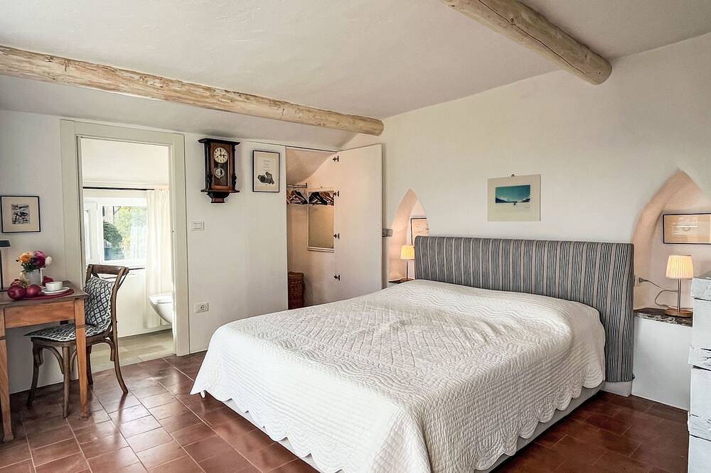Bella Vista in Bellissimi (Dolcedo), Comune di Dolcedo