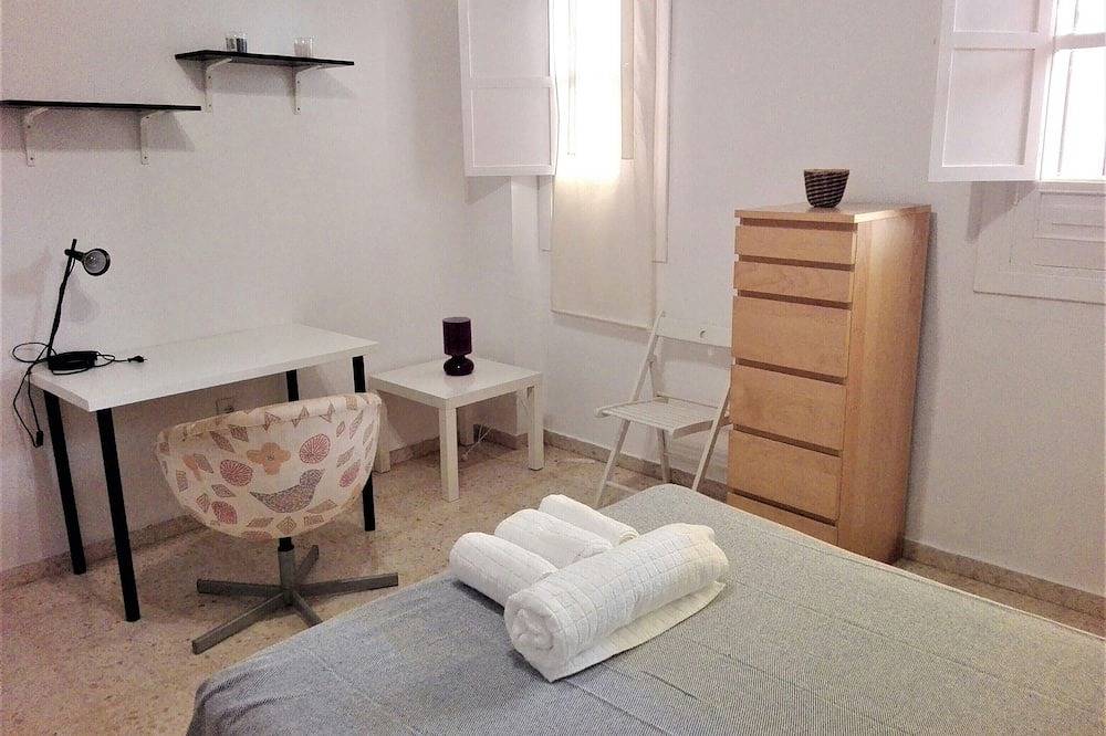 Ganze Wohnung, Duplex Scheunenhof Einwohner in Barrio de San Bernardo mit Parkplatz in Nervión, Sevilla
