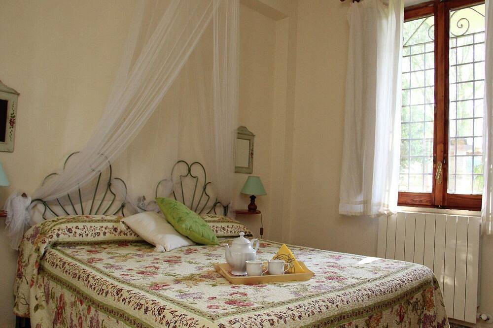 Casa rural en Marsciano con piscina y barbacoa in Marsciano, Provincia de Perugia
