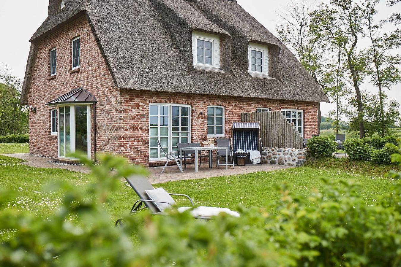 Ganze Ferienwohnung, Reetdachhaus Beachhouse 1 in Tating, Eiderstedt