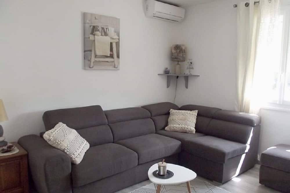 Entire apartment, Un Gîte de Qualité Entièrement Équipé au Coeur du Var in Carnoules, Toulon region