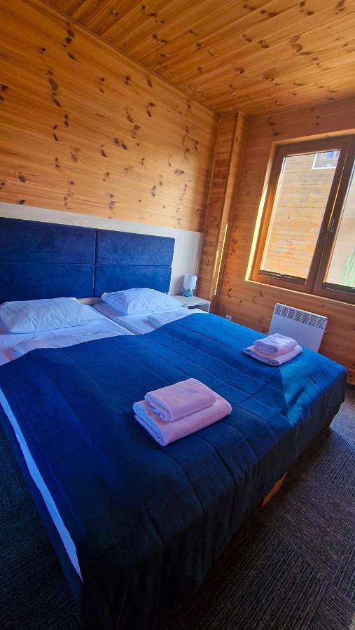 Karczma Rybna Rybaczówka Marina B&B in Świnoujście, Zalew Szczeciński