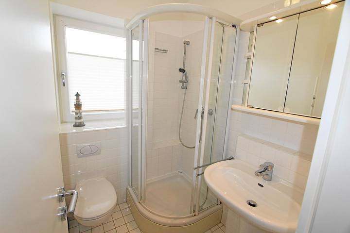 Ganze Wohnung, Tolles modern gestaltetes Ferienappartement in wunderbarer Lage. in Wenningstedt, Sylt