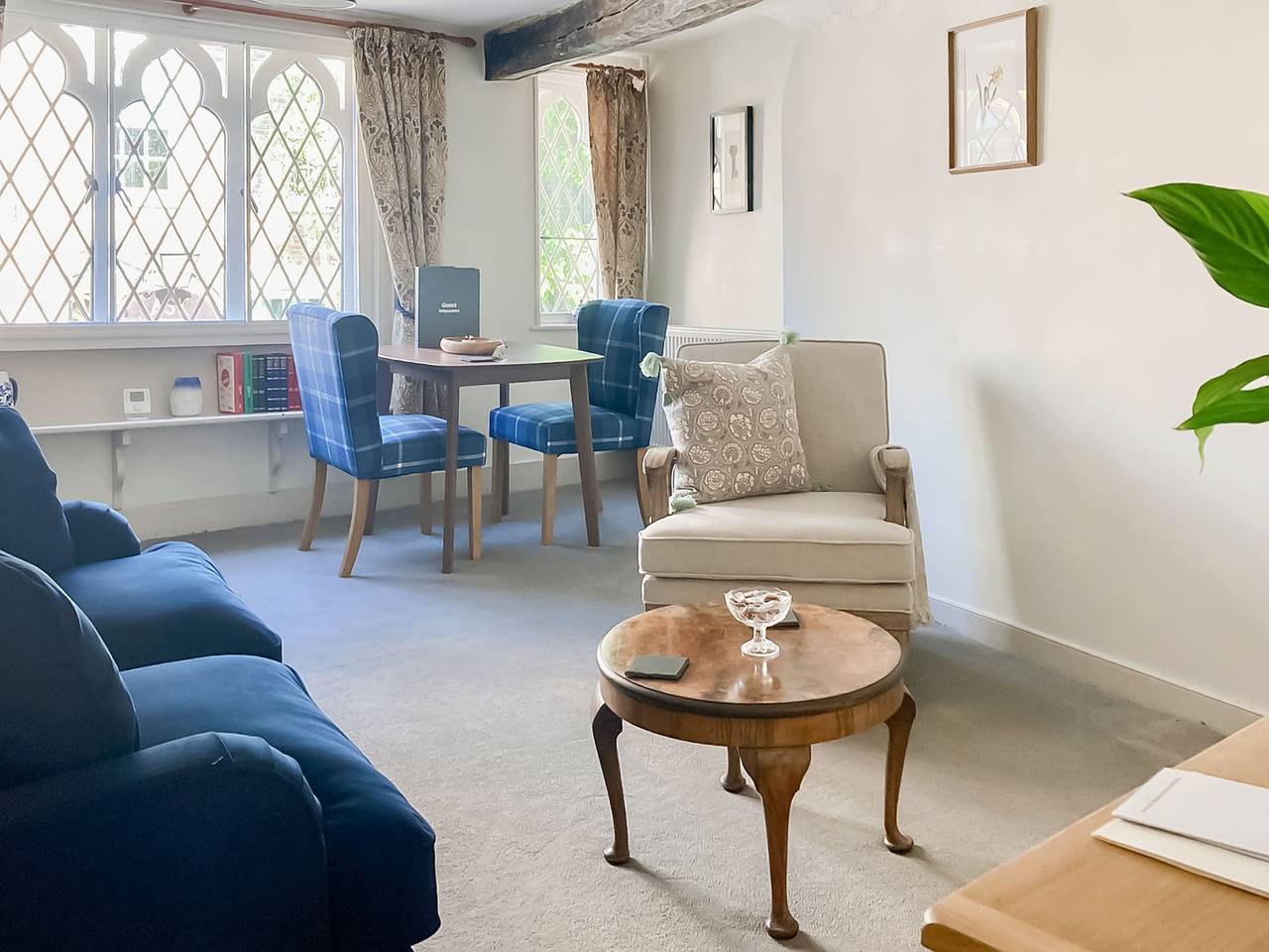Entire apartment, The Knights Apartment, Eastbridge Hospital in Kent