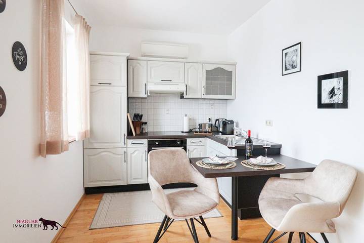 Vakantiewoning voor 4 personen, with Balkon and Tuin as well as Uitzicht op het meer and Uitzicht aan de Mondsee