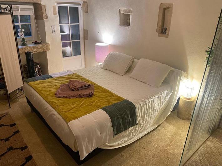 Chambre d’hôte pour 2 personnes, avec terrasse à Castillon-du-Gard