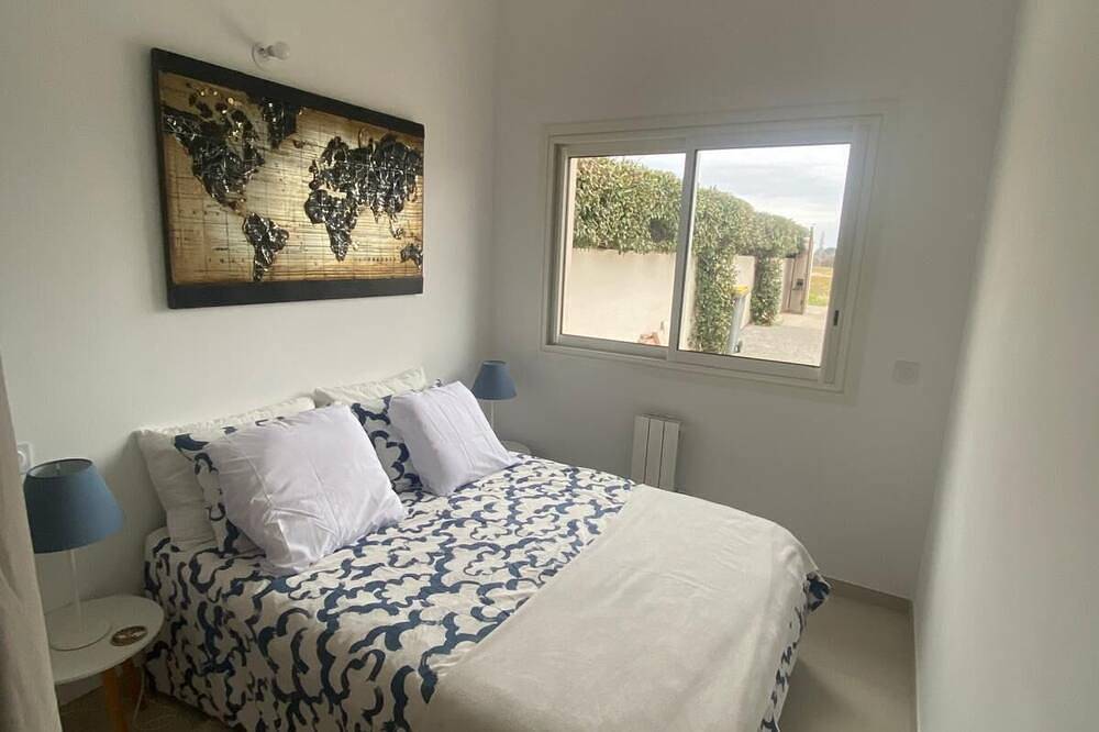 Entire apartment, New apartment T2+mezzanine with pool access in Valergues, Côte d'Améthyste