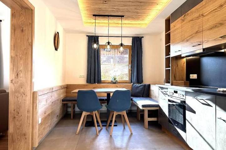 Ferienwohnung für 4 Personen, mit Balkon und Whirlpool sowie Garten in Zwiesel