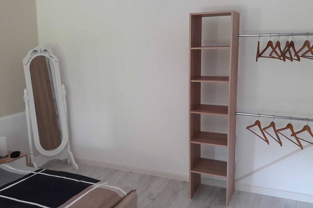 Ganze Wohnung, Willkommen im Kalletal - Ferienwohnung max. 3 P. 1 sep.Schlafzimmer in Kalletal, Kreis Lippe