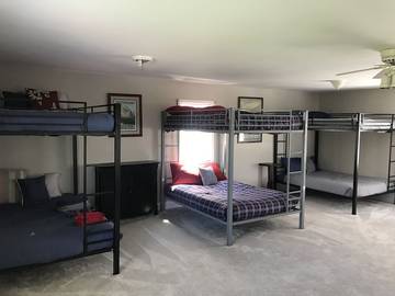 Vacation House for 16 Guests in Charlevoix, Lake Michigan, Picture 4