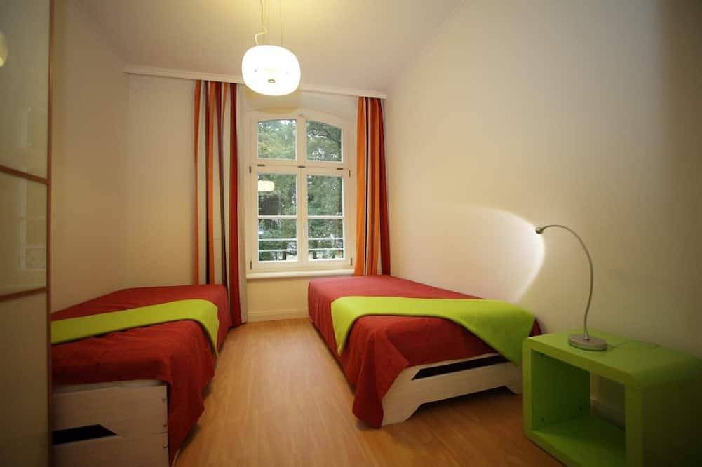 Ganze Wohnung, Schloss am Meer, 3 Zi., Kühlungsborn / Rerik mit Ostseeblick, Sauna, Kamin in Hohen Niendorf, Bastorf