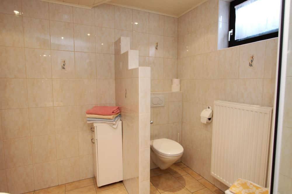 Ganze Wohnung, Gemütliches Apartment mit großem Garten und Pool in Liebenfels, Mittelkärnten