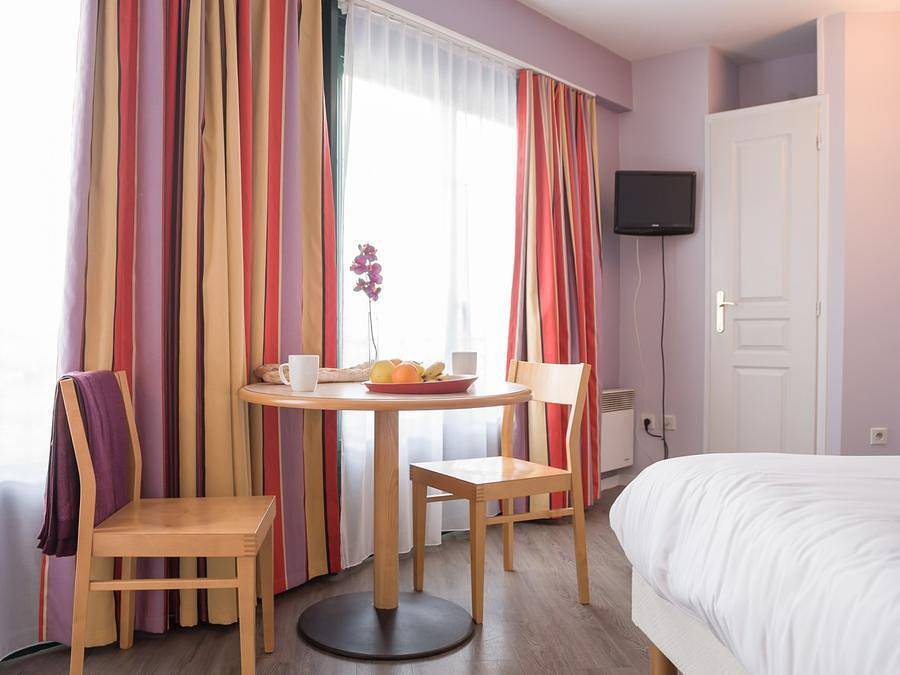 Pierre & Vacances Résidence Centre - Appartement 2 personnes - Studio 2 personnes - Rénové in La Rochelle, Région de La Rochelle