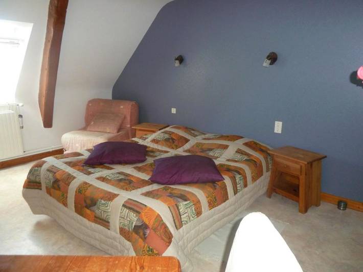 Location de vacances pour 3 personnes, avec vue et jardin à Courtils - 4