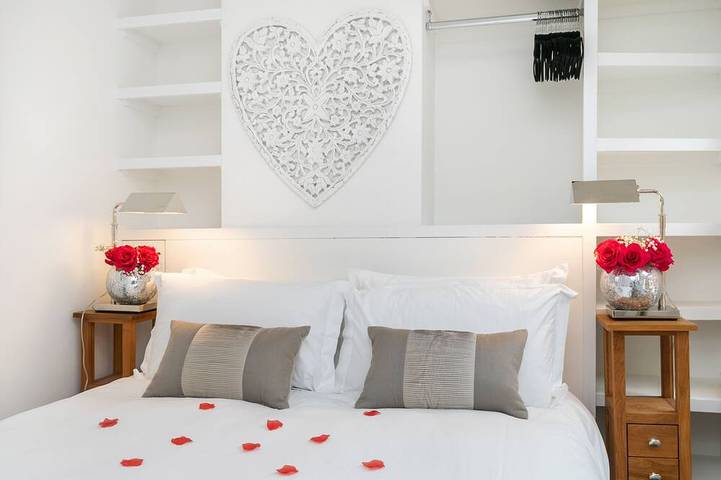 The Nestle House City Centre Luxury in Winchester, South Downs