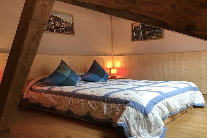 Location de vacances pour 8 personnes, avec terrasse et jardin à Le Bez - 2