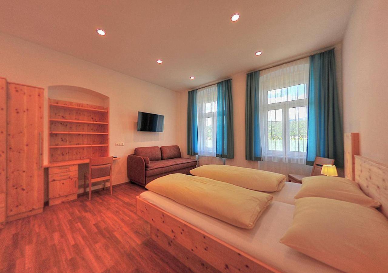 Ganze Wohnung, Apartment with Lake View in Velden am Wörther See, Villach-Land