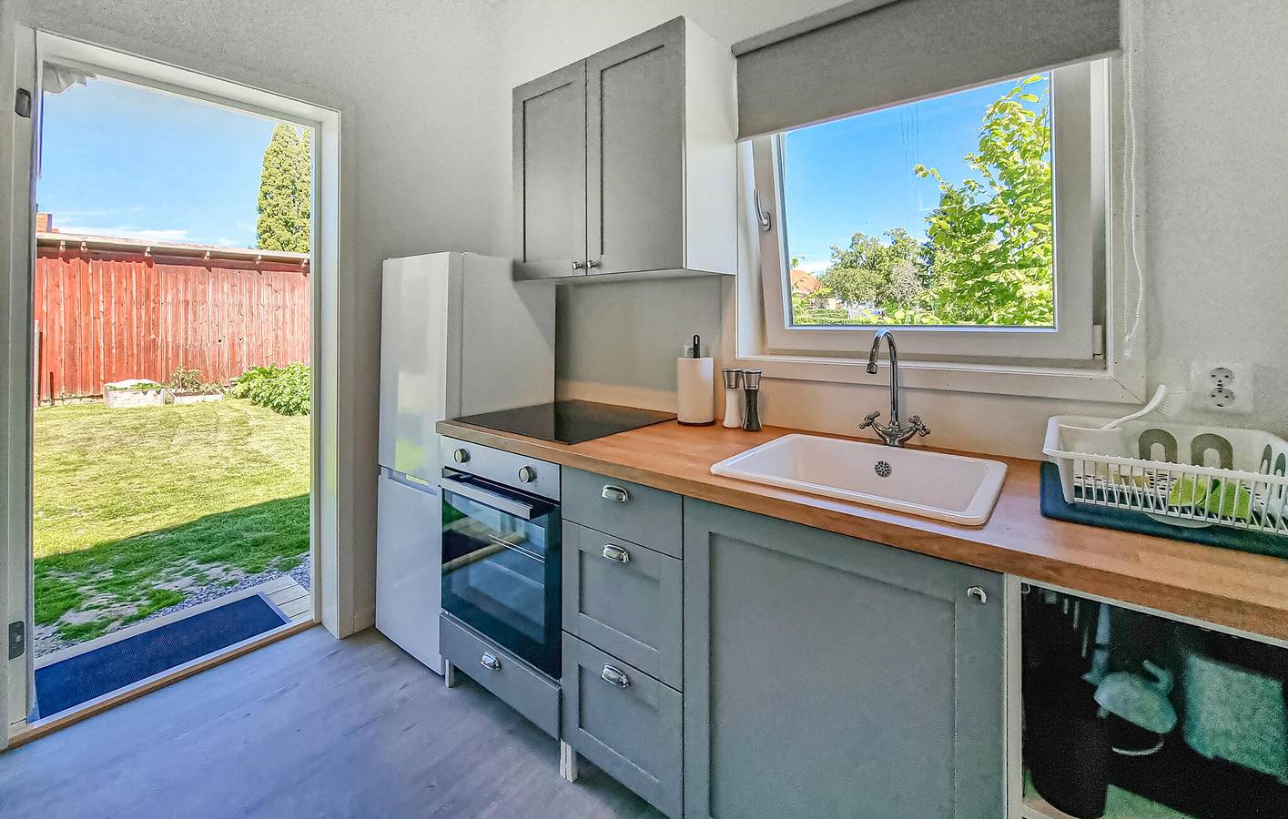 Ferienhaus für 3 Personen mit Garten in Vara, Västergötland