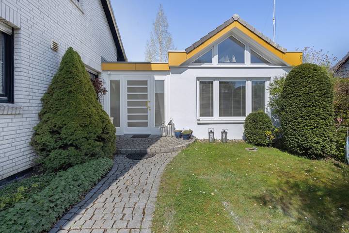 Bungalow 'Lemke Mit Terasse' met privétuin en Wifi in Lübeck-Travemünde, Lübeck
