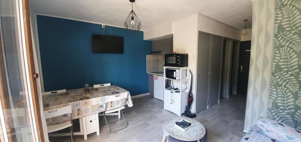 Gîte pour 5 personnes, avec piscine ainsi que vue et balcon dans Saint-Jean-Montclar - 4