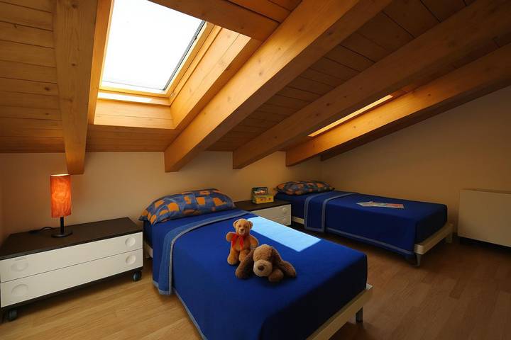 Hütte für 8 Personen, mit Seeblick und Pool sowie Terrasse am Comer See - 4
