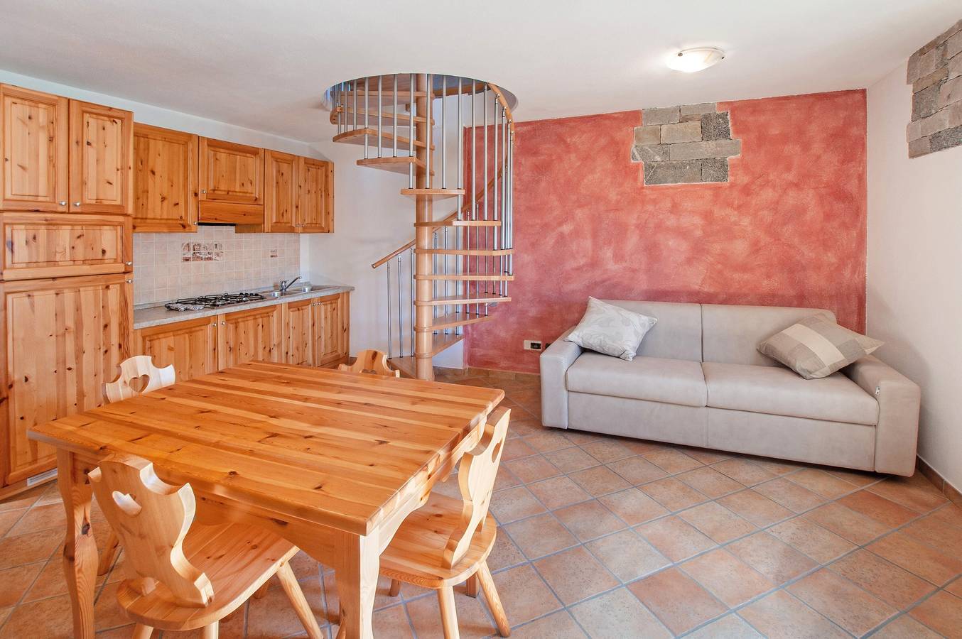 Casa vacanze Il ciliegio sul lago con vista lago, terrazza e giardino in Verceia, Lago di Como