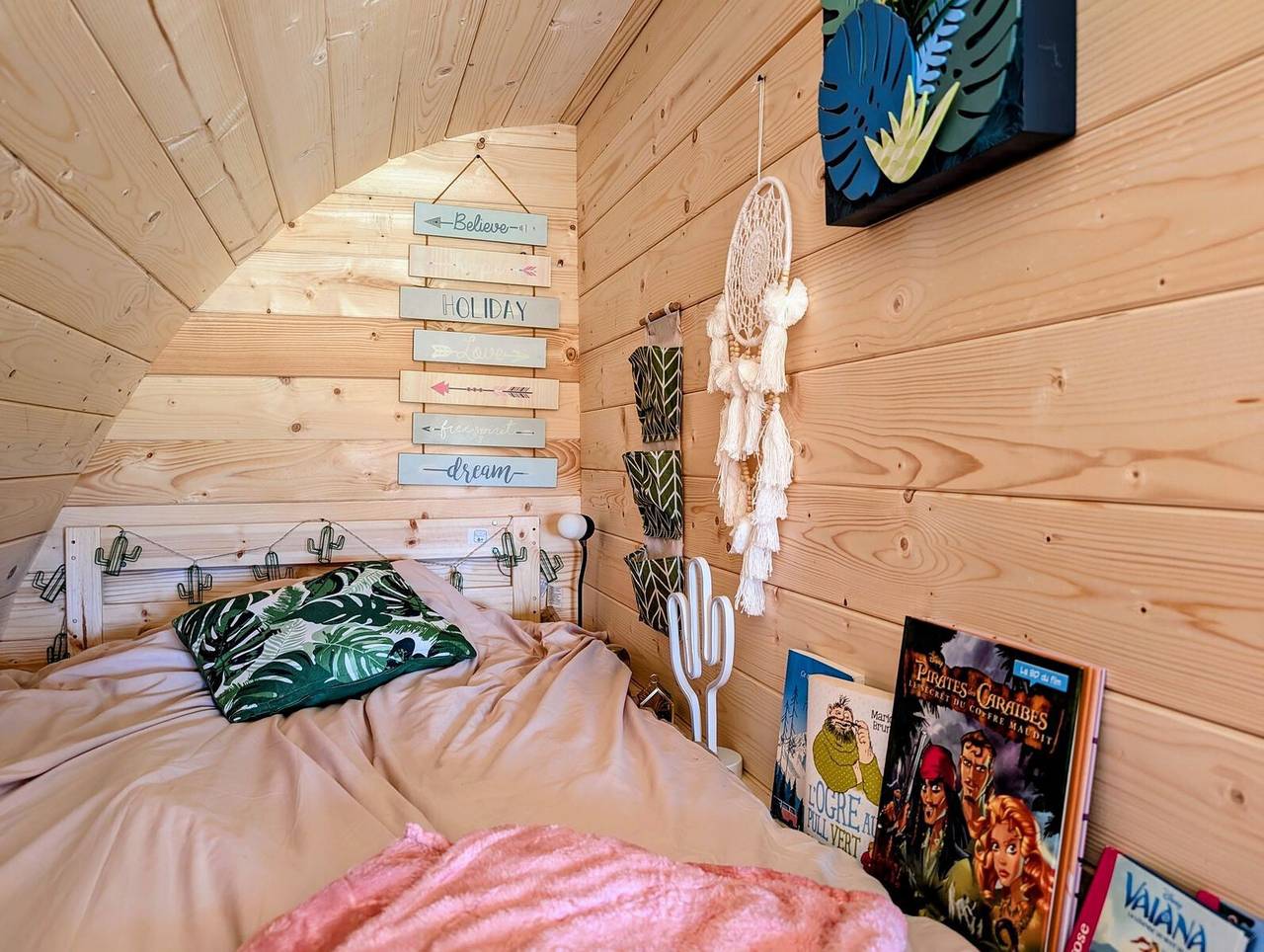 Cabane « Nature & Détente » au Domaine de la Gare,  nature et authenticité in Dampierre-sur-Salon, Haute-Saône