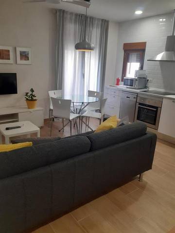 Gîte pour 6 personnes, avec balcon à Tudela