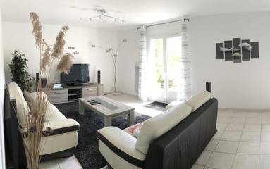 Gîte pour 4 personnes à Corme-Royal
