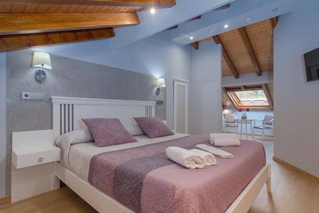 Apartamento para 3 personas, con Balcón además de Terraza y Jardín en Puente Viesgo