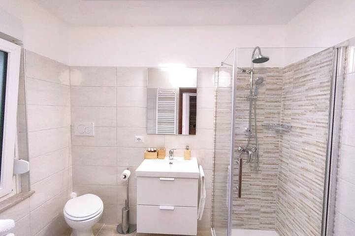 Casa di Anna – Terrazza, verde e relax ai piedi del Monte Quarin in Cormòns, Collio - Alto Isonzo