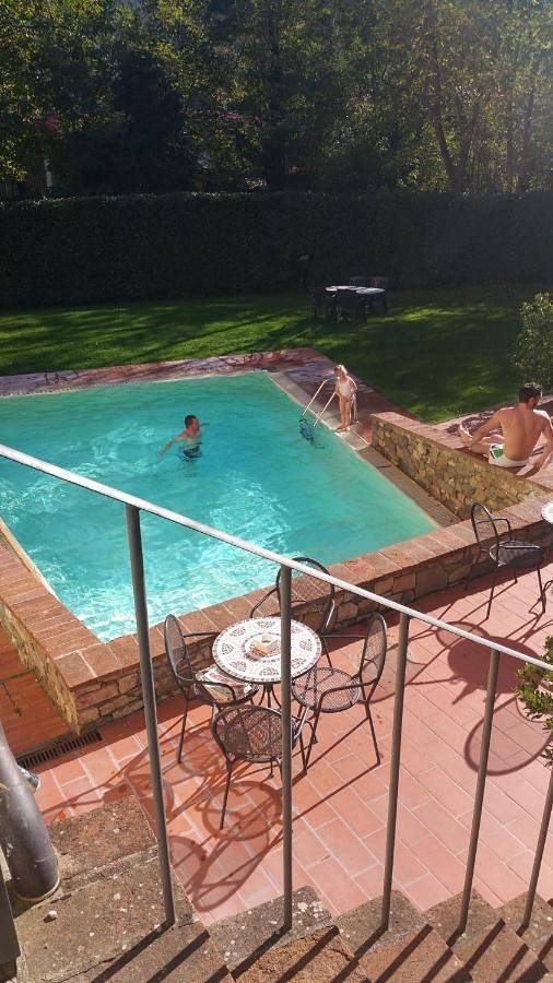 Location de vacances pour 7 personnes, avec piscine ainsi que vue et jardin à Greve In Chianti - 4
