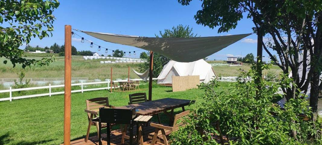 Glamping dla 2 osób, z widok i ogród oraz widok na jezioro na Mazury