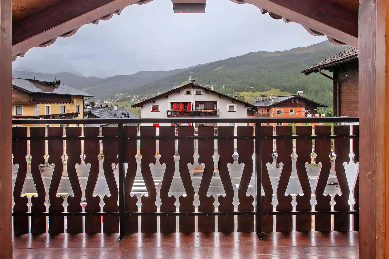 Ganzes Studio, Einzimmerapartment 'Crystal 4' mit Gemeinschaftsterrasse, Balkon und Wlan in Livigno (Stadt), Livigno
