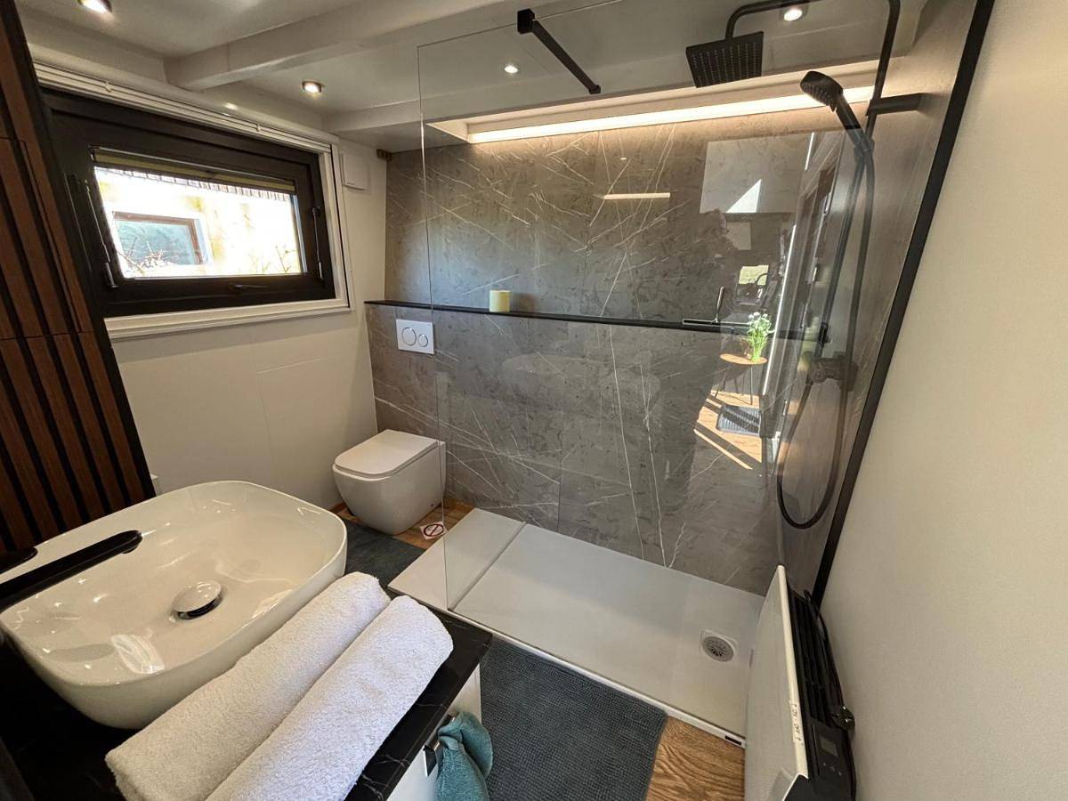 Tiny House mit Saunafass in Bezirk Grieskirchen