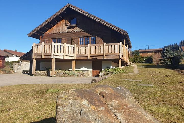 Chalet pour 8 personnes, avec jardin et balcon