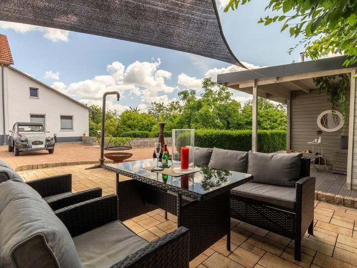 Ferienwohnung für 3 Personen, mit Garten und Terrasse sowie Sauna, kinderfreundlich in Feuerscheid
