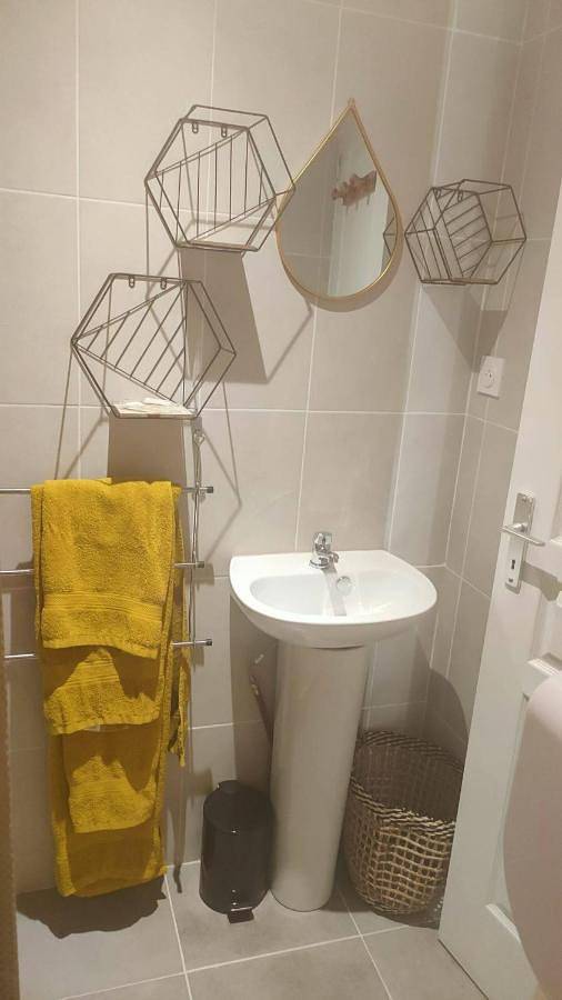 Location de vacances pour 2 personnes, avec terrasse et jardin, animaux acceptés à Thenon - 3