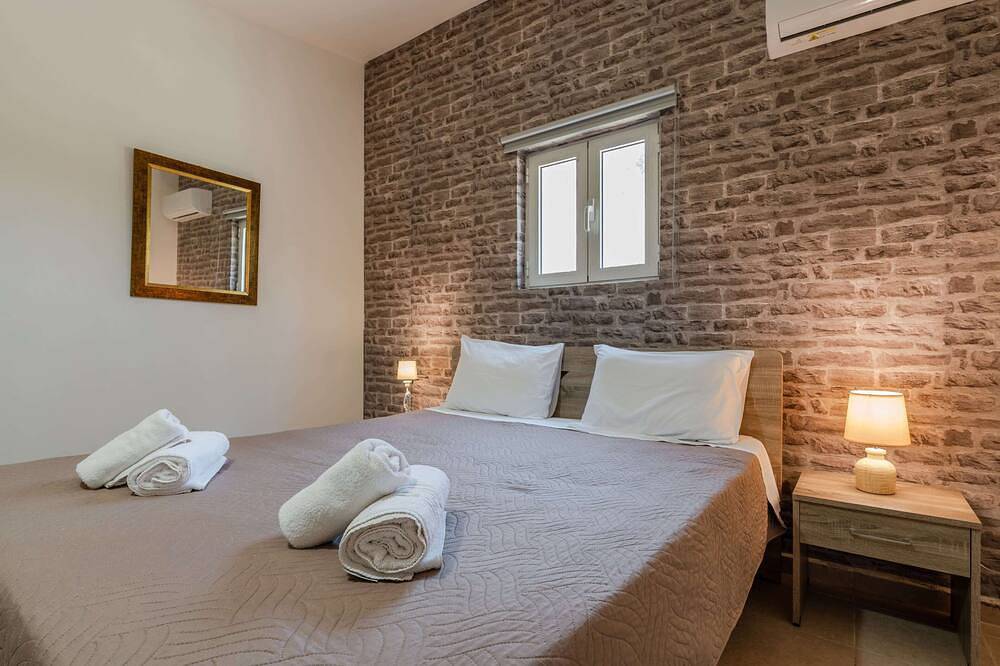 Kretisches traditionelles Seehaus mit atemberaubendem Blick in Rethymno und Umgebung