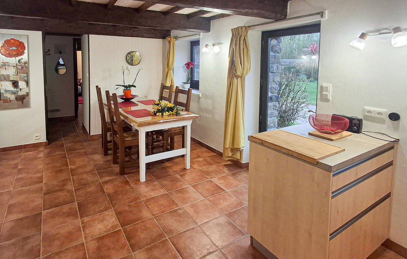 Charmant appartement de deux chambres avec jardin près du centre de Pléhédel in Pléhédel, Côte de Goëlo