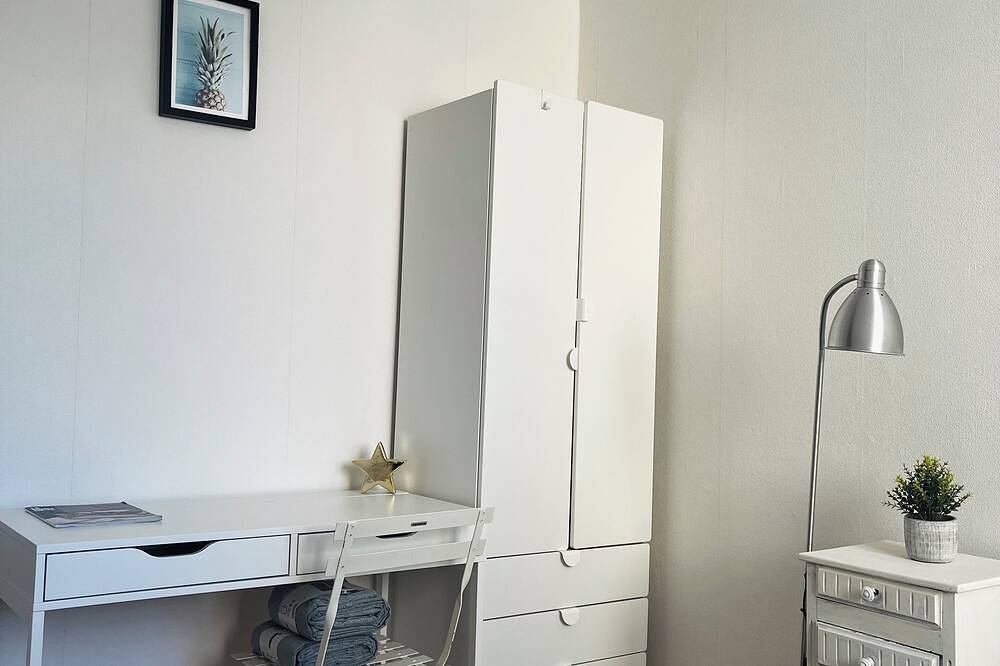Entire apartment, Room for rent, 15 min from the center of Paris by Rer B train in Cachan, Val-de-Marne