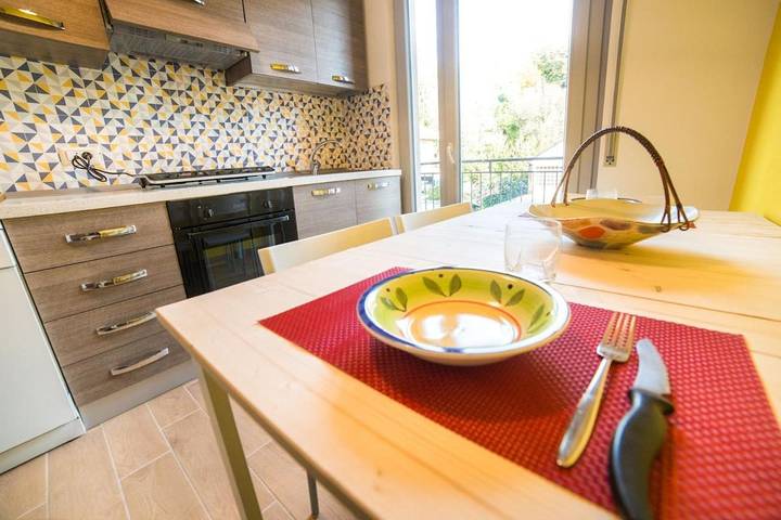 Gîte pour 4 personnes, avec balcon dans Pettenasco - 4