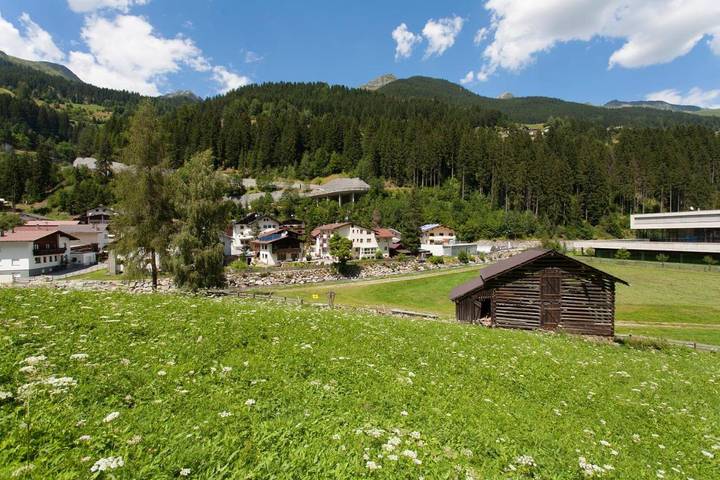 B&B für 7 Personen, mit Ausblick und Garten sowie Sauna und Balkon in Kappl