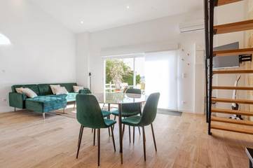 Maison d’hôte pour 4 personnes, avec terrasse et vue, adapté aux familles à Saint-Sulpice-de-Faleyrens